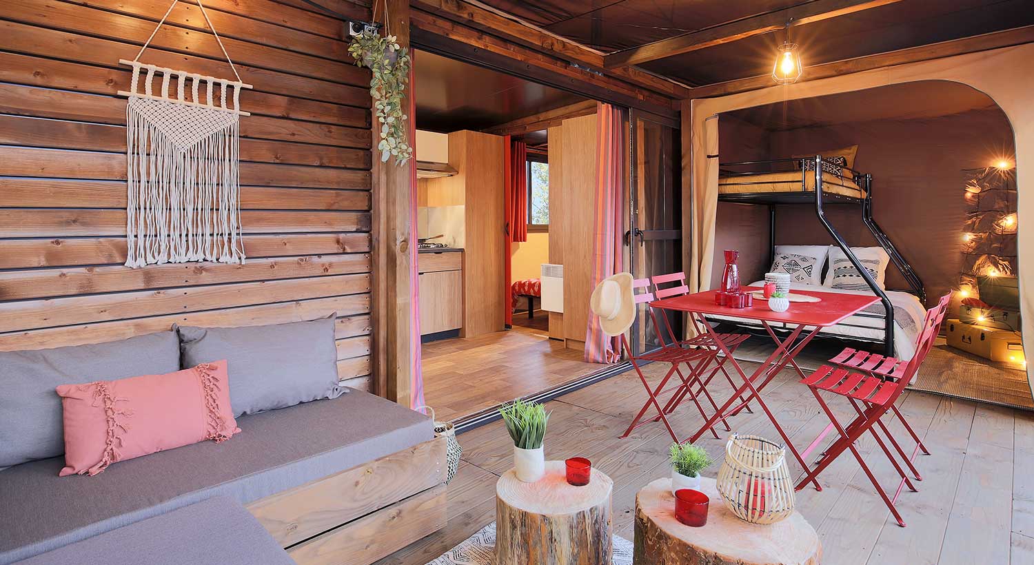 Auvent d'une Tiny house toilée